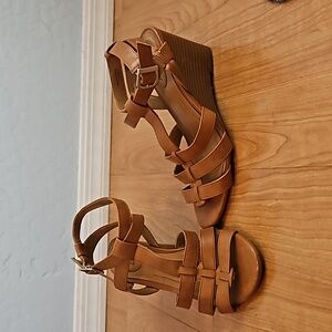 Style & Co strappy brown wedge - size 8 M